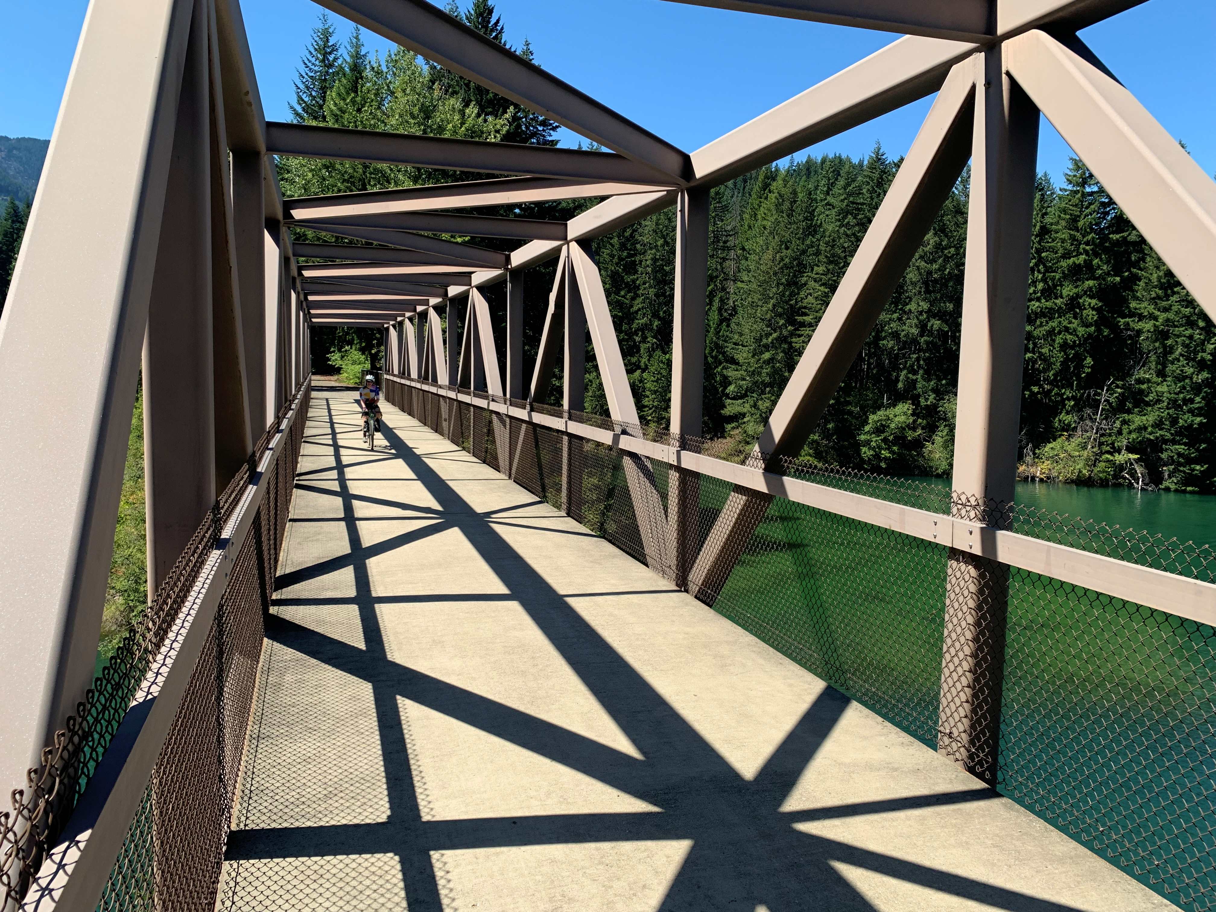The geometry of bridges and shadows