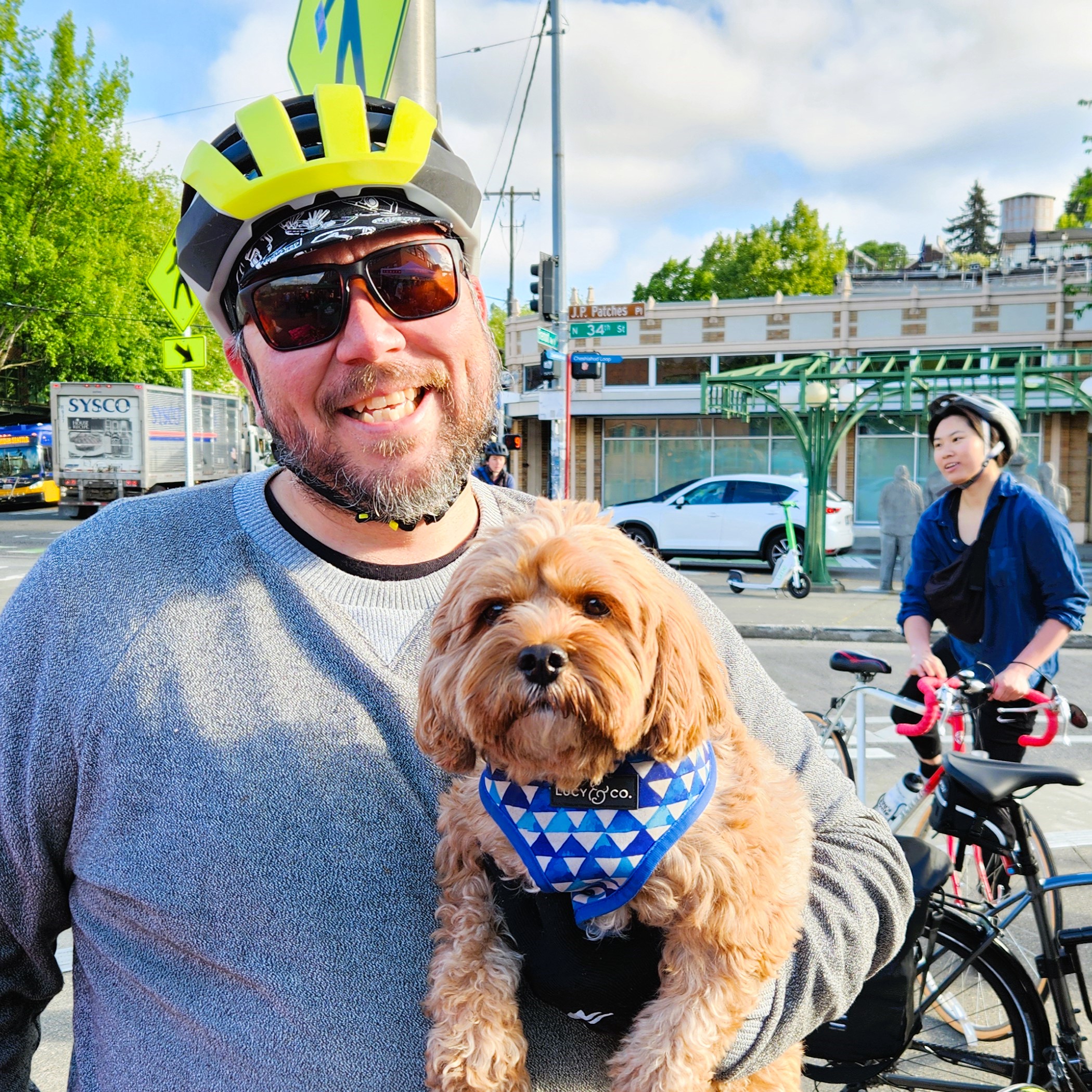 Even dogs biked everywhere